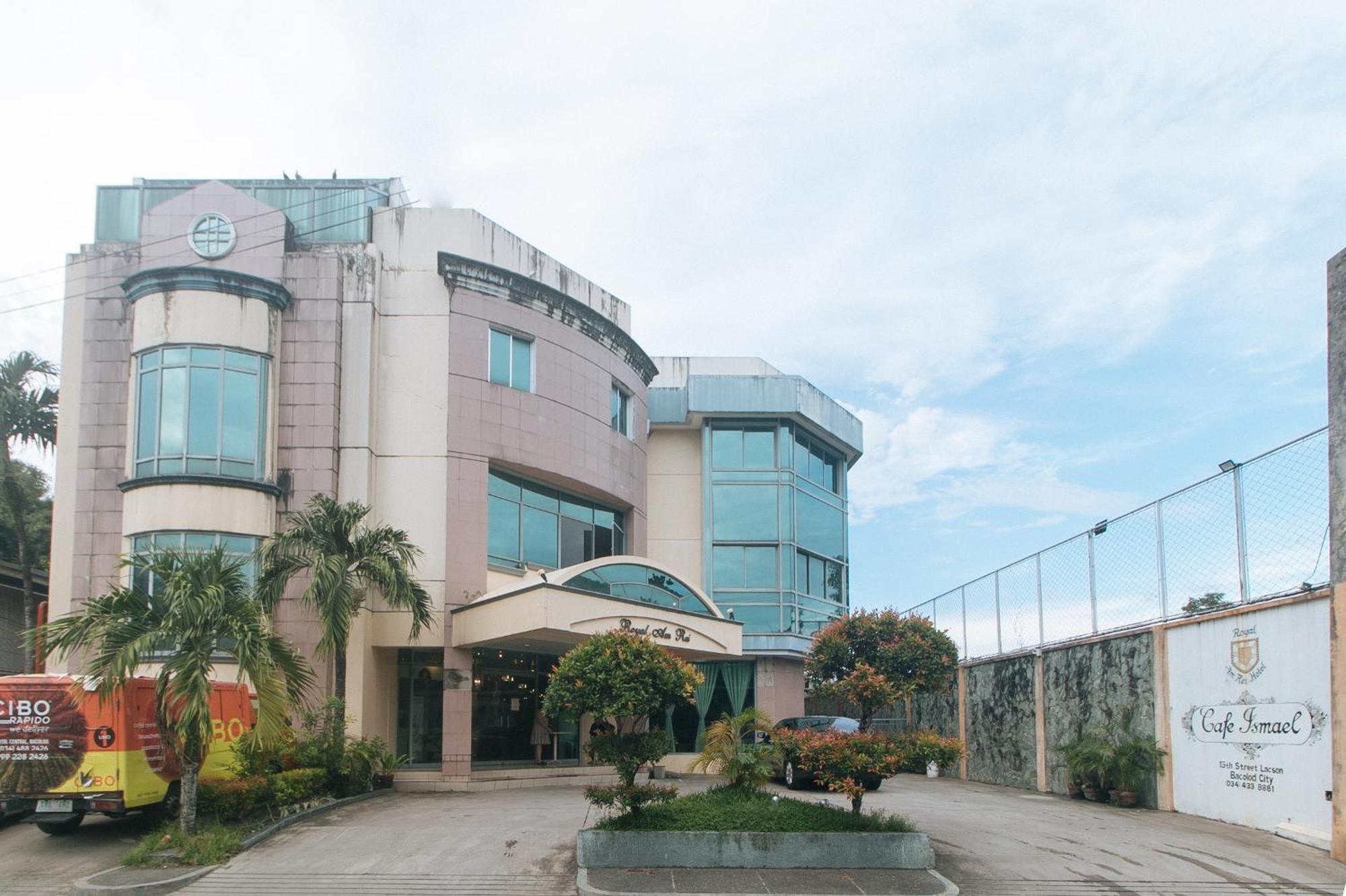 Royal Am Rei Hotel By Reddoorz Bacolod Exterior photo